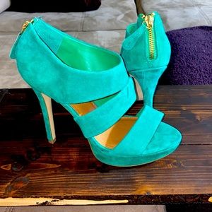 Steve Madden Suede Green Heels, 7.5